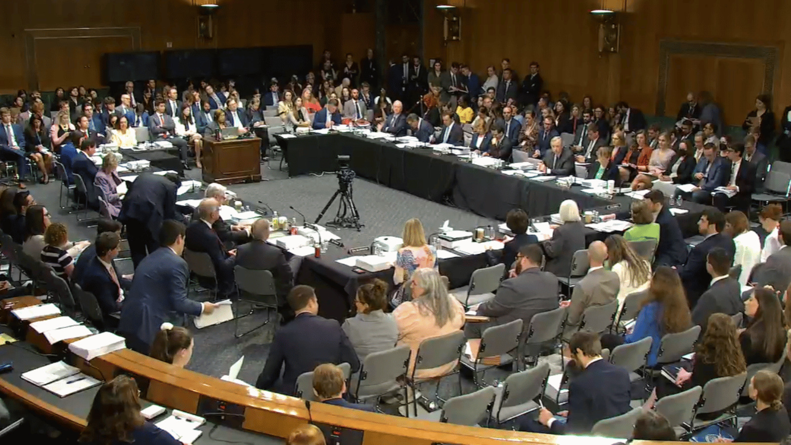 People on the US congressional floor attending a hearing