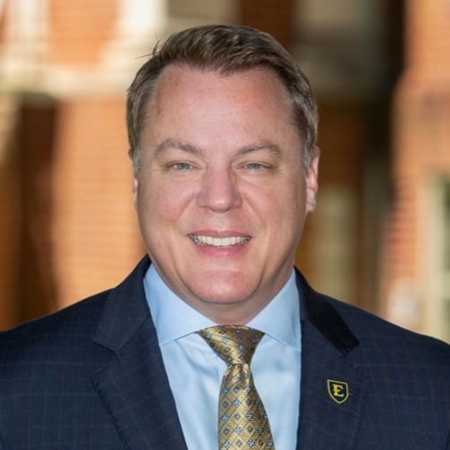 Robert Pack